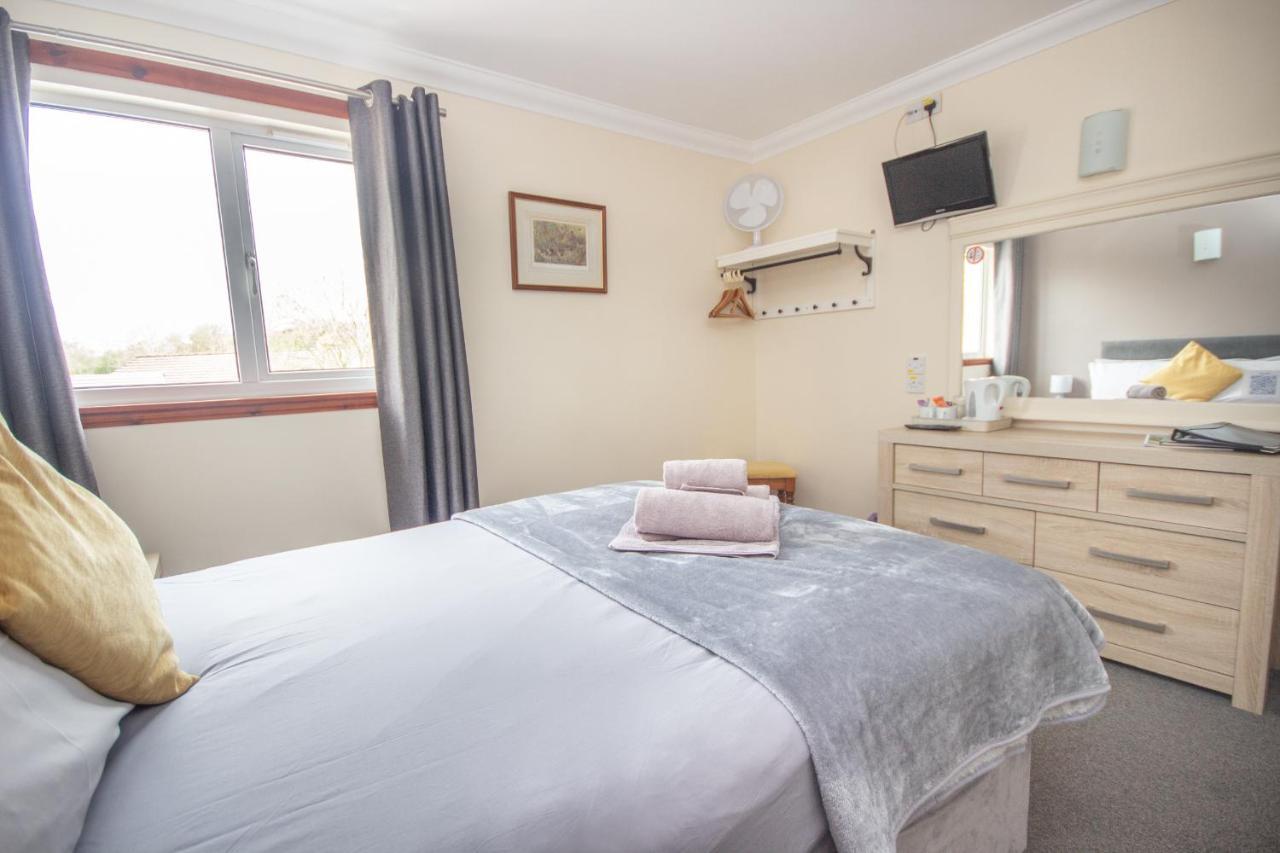 Horse And Hound Country Inn Bonchester Bridge Bagian luar foto