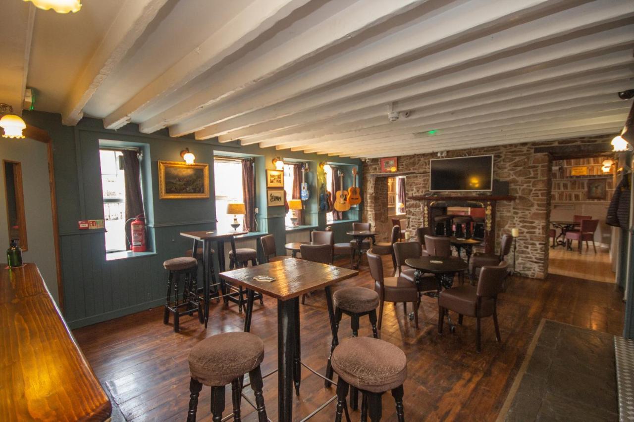 Horse And Hound Country Inn Bonchester Bridge Bagian luar foto