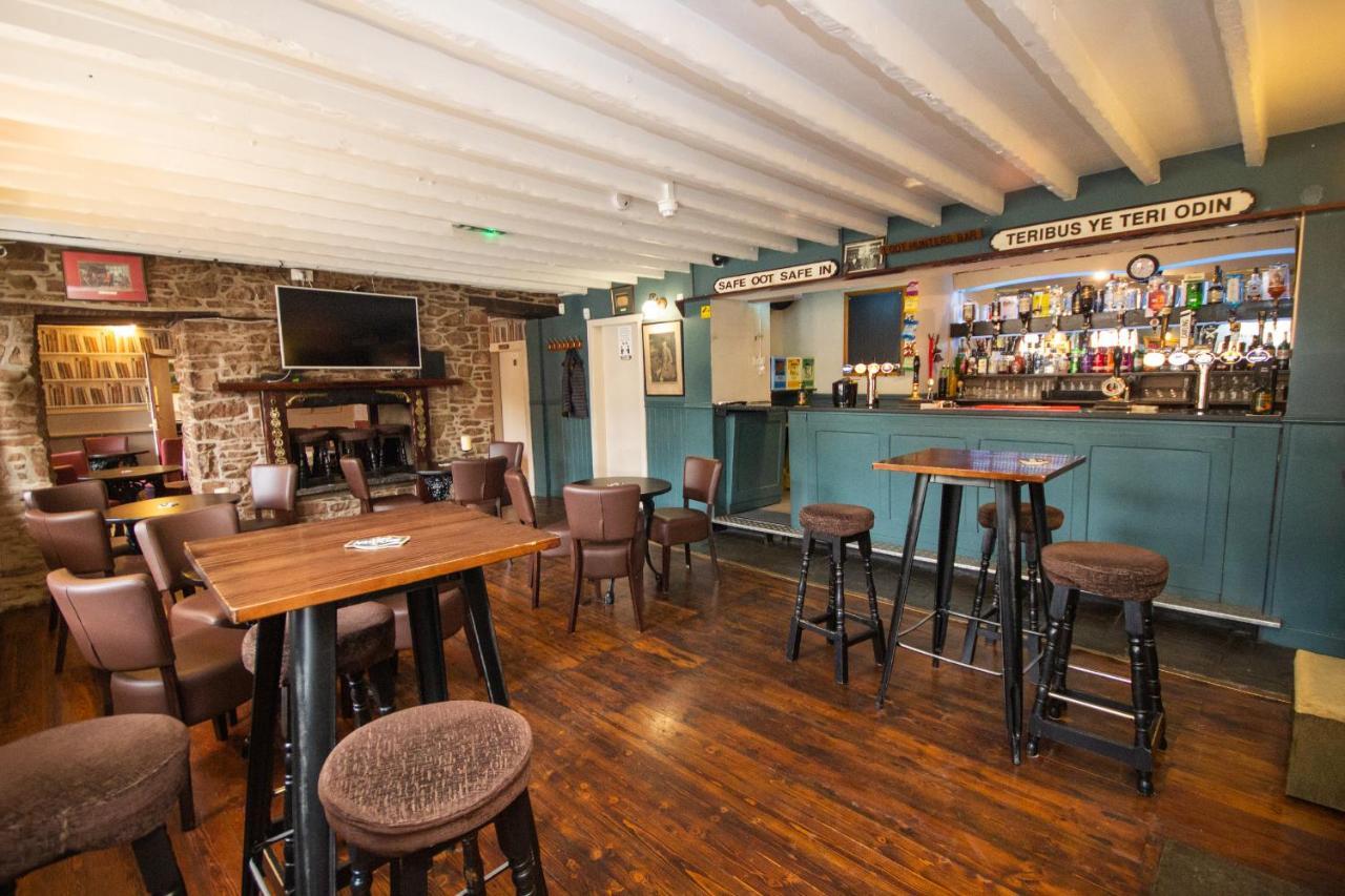 Horse And Hound Country Inn Bonchester Bridge Bagian luar foto