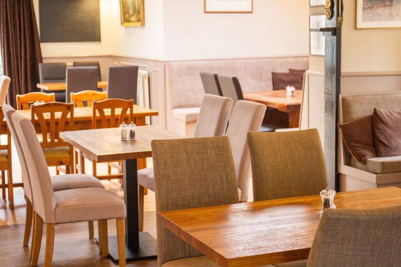 Horse And Hound Country Inn Bonchester Bridge Bagian luar foto