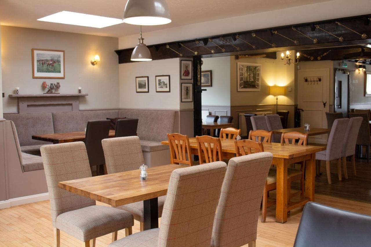 Horse And Hound Country Inn Bonchester Bridge Bagian luar foto