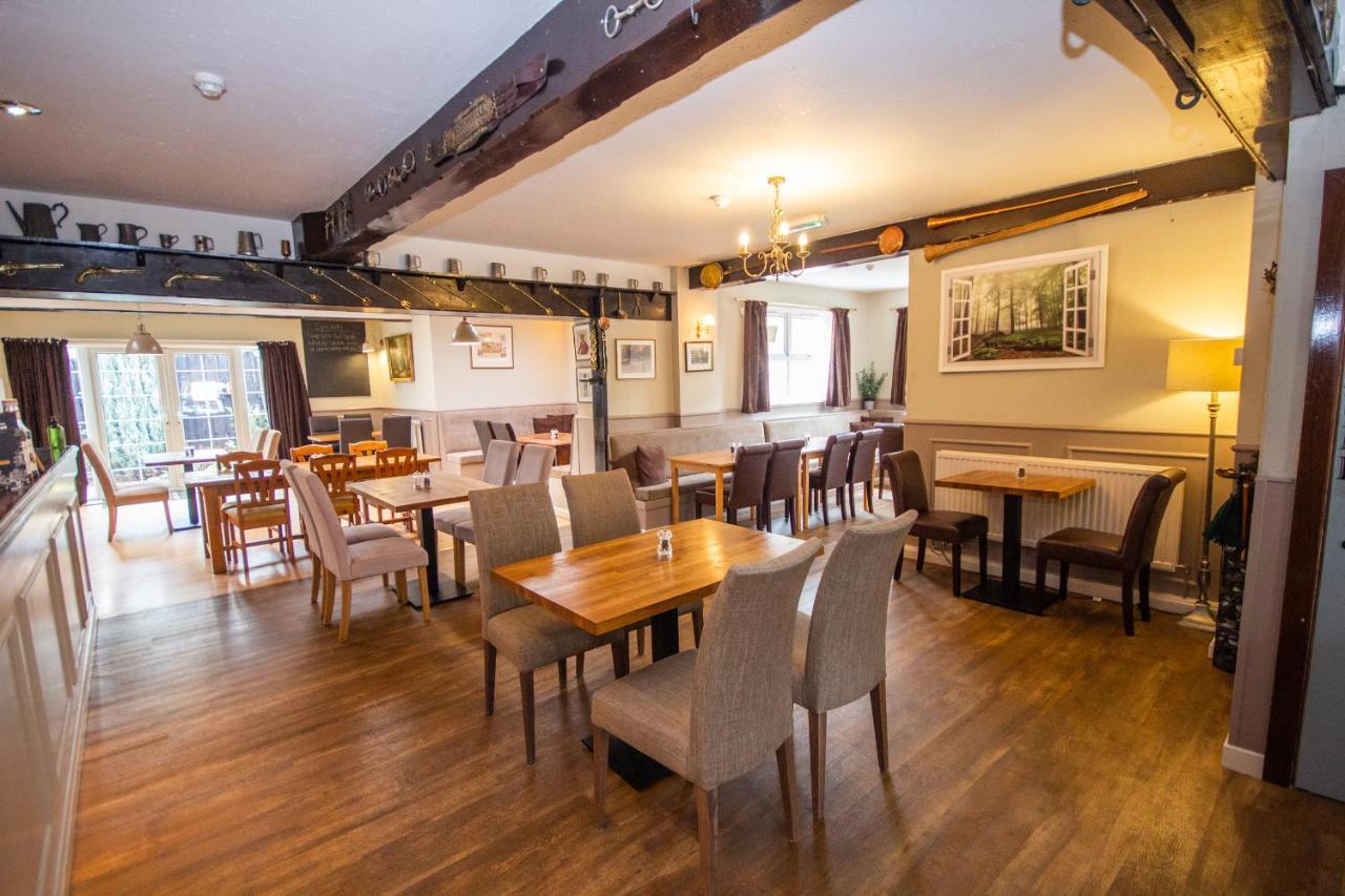 Horse And Hound Country Inn Bonchester Bridge Bagian luar foto