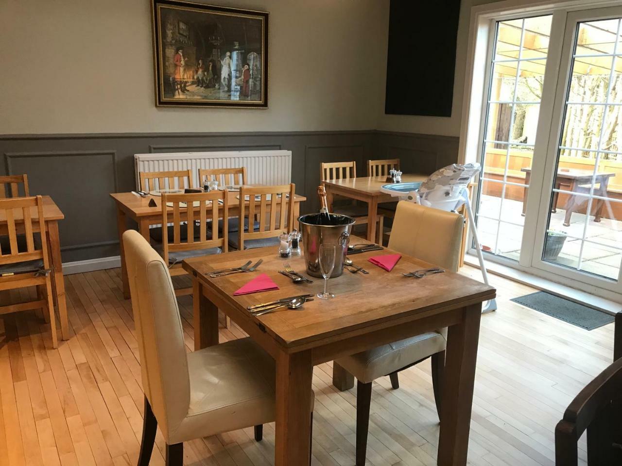 Horse And Hound Country Inn Bonchester Bridge Bagian luar foto